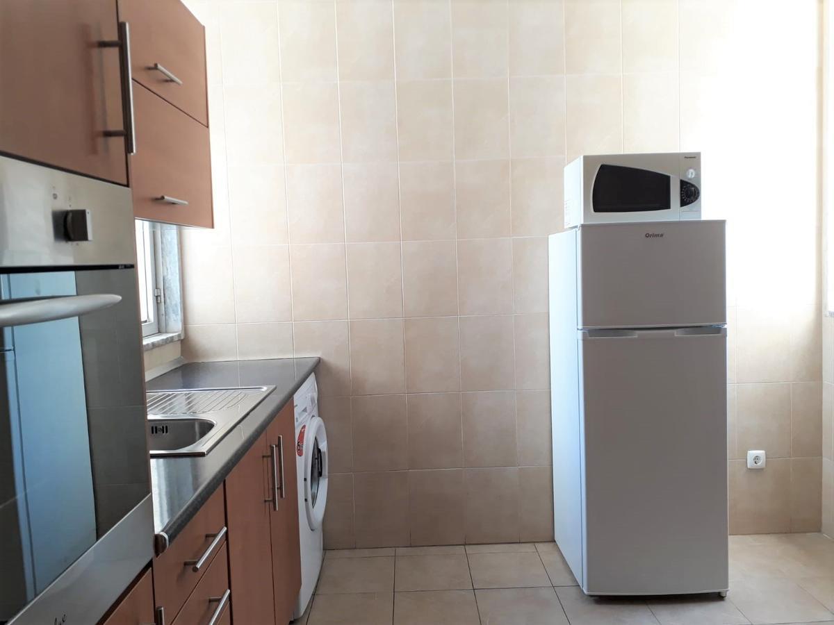 T2 Mira 4- Familiar, 80mt Praia, Wifi * Quarteira