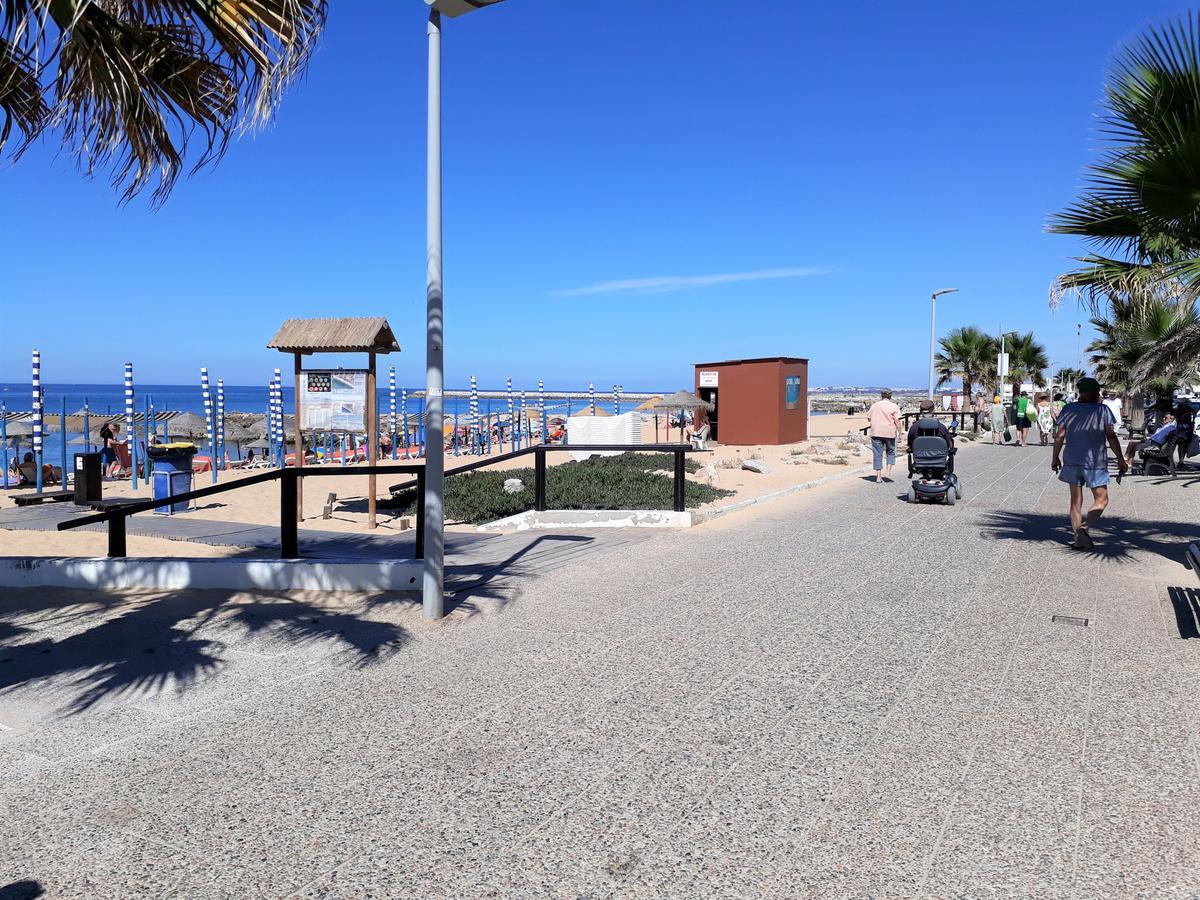 T2 Mira 4- Familiar, 80mt Praia, Wifi Apartment